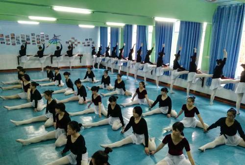 学前教育专业研究生的就业前景,学前教育专业就业前景分析ppt