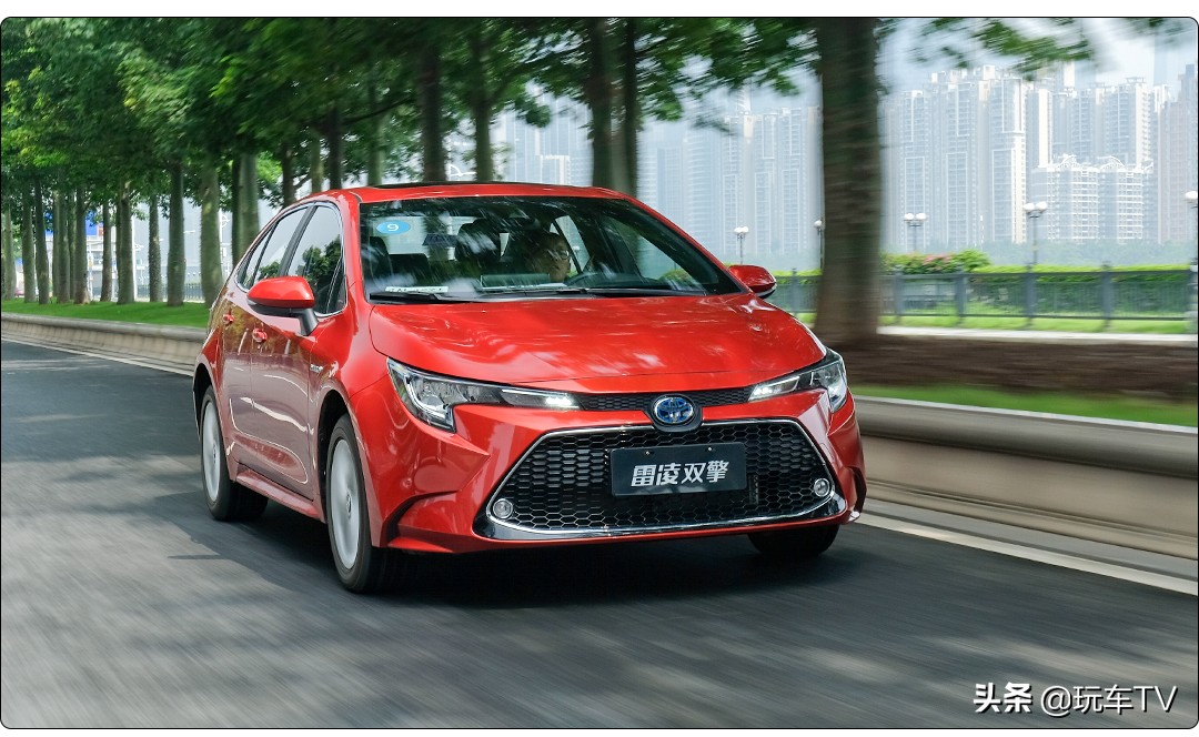 试驾雷凌运动版视频,雷凌双擎底盘离地间隙多少