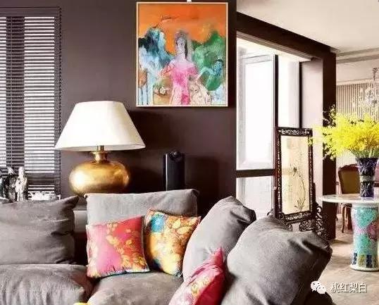 刘嘉玲和天价娃娃合影,刘嘉玲买画