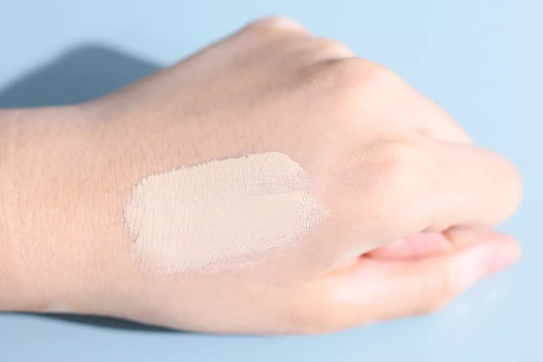 什么bb霜好用不脱妆不卡粉不暗沉,用哪款bb霜可打造完美裸妆