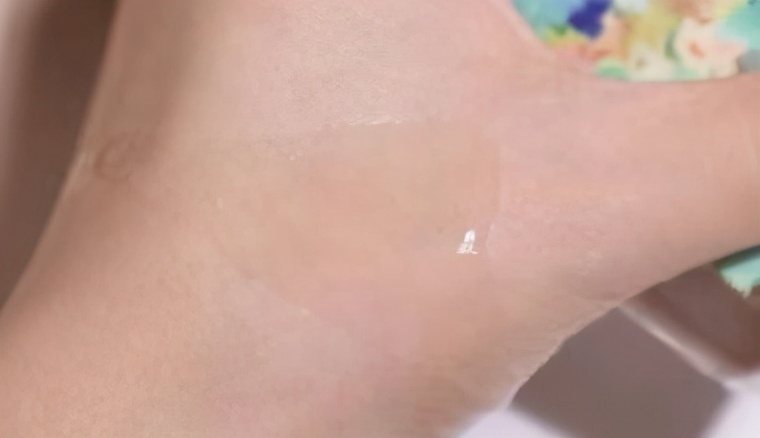 多姿多彩香水丝滑护发精油,迪奥香水护发精油持久留香