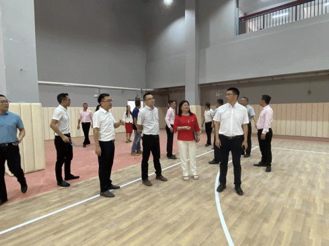 平洲中心小学宣传片,平洲中心小学省一级