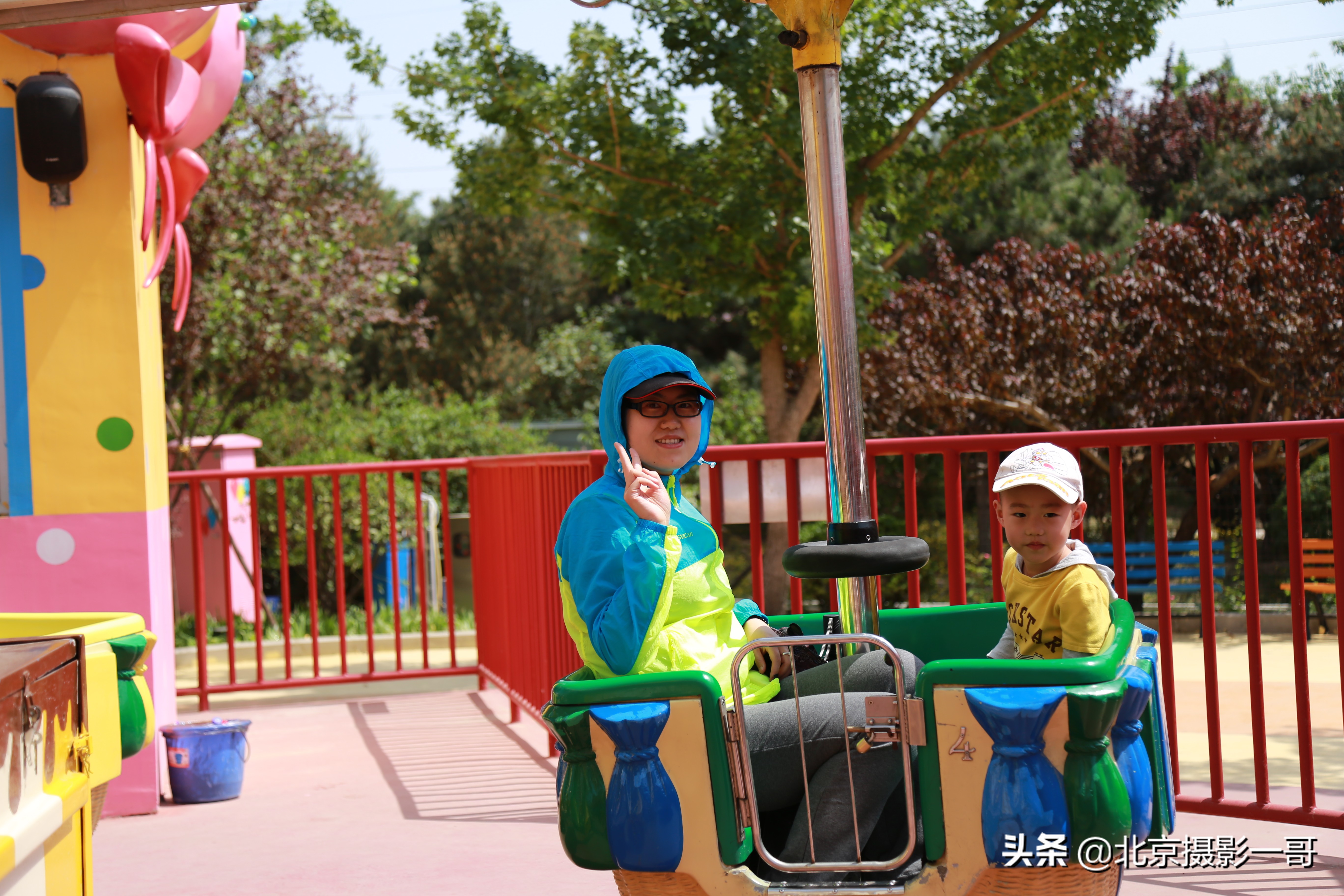 北京欢乐谷1.2米以下儿童可玩项目,北京欢乐谷雅鲁藏布大漂流小孩子