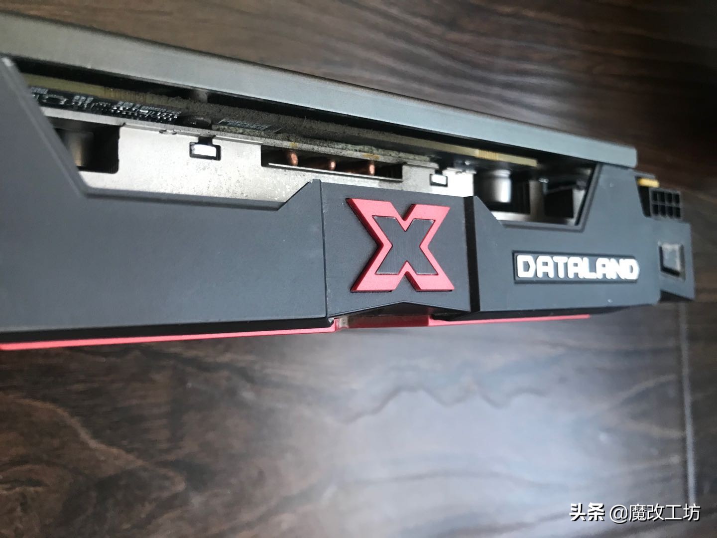 580蓝宝石显卡鲁大师跑分16万,新版鲁大师显卡跑分17万什么水平