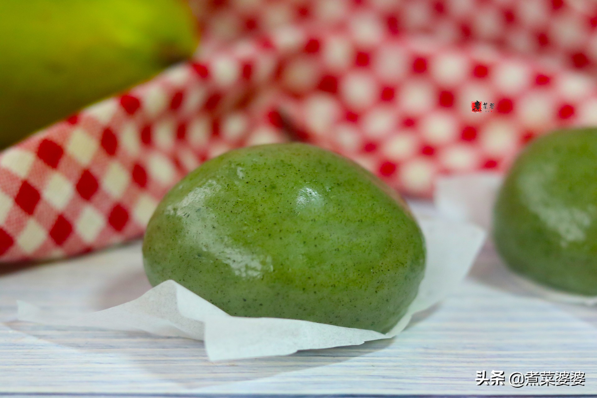 青团怎么做不变色不软塌,为什么做的青团发硬