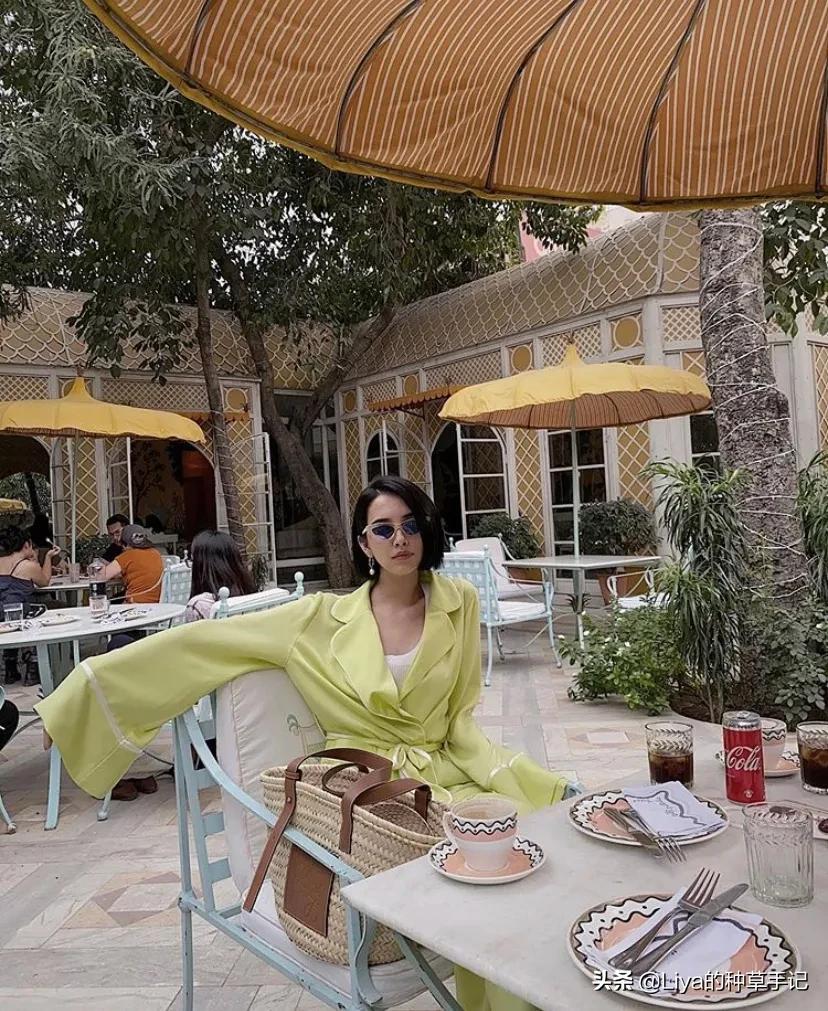 女人爱买衣服是不是一种病,爱买衣服爱打扮的女人