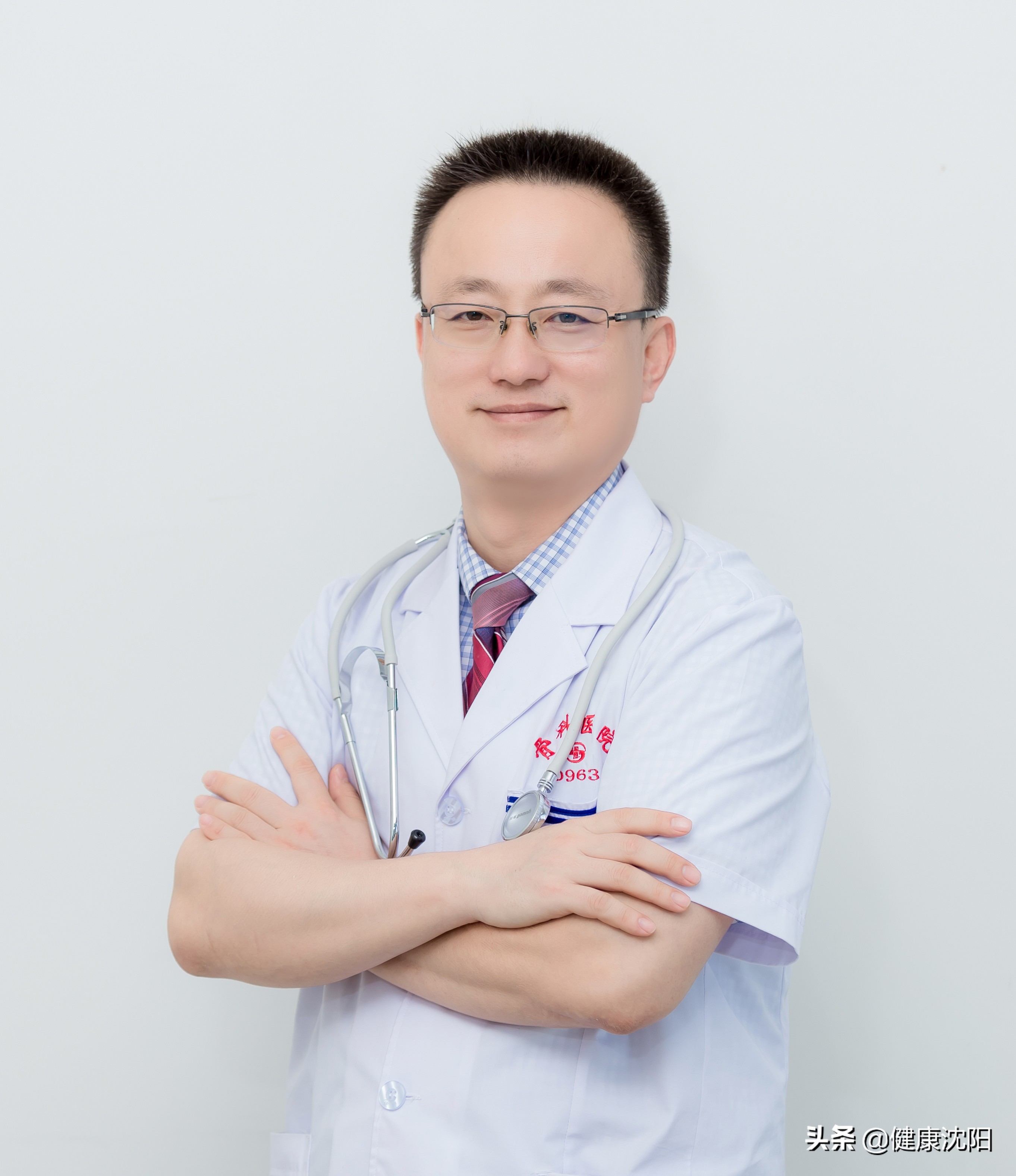 世界关节炎日科普视频,骨刺和关节炎有哪些区别