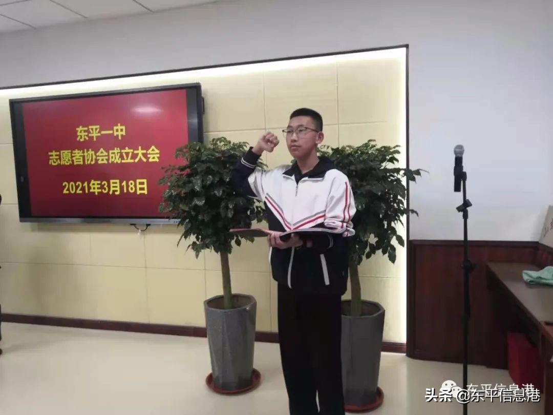 新学期开创新辉煌手抄报,新学期新希望再创新辉煌