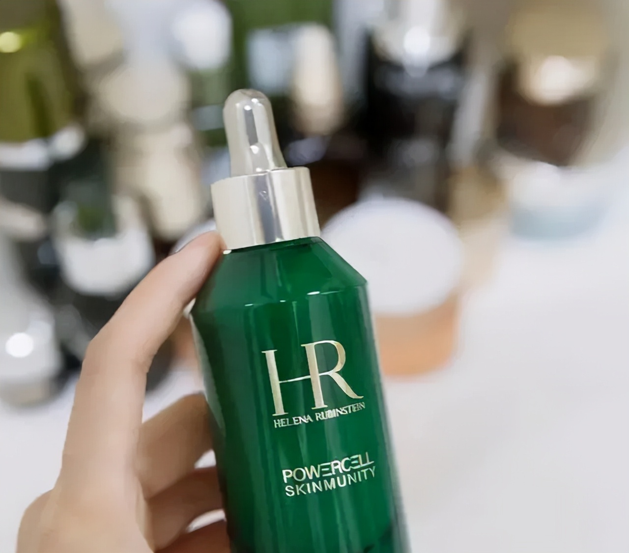 补水抗皱抗初老精华,3款超经典保湿精华液