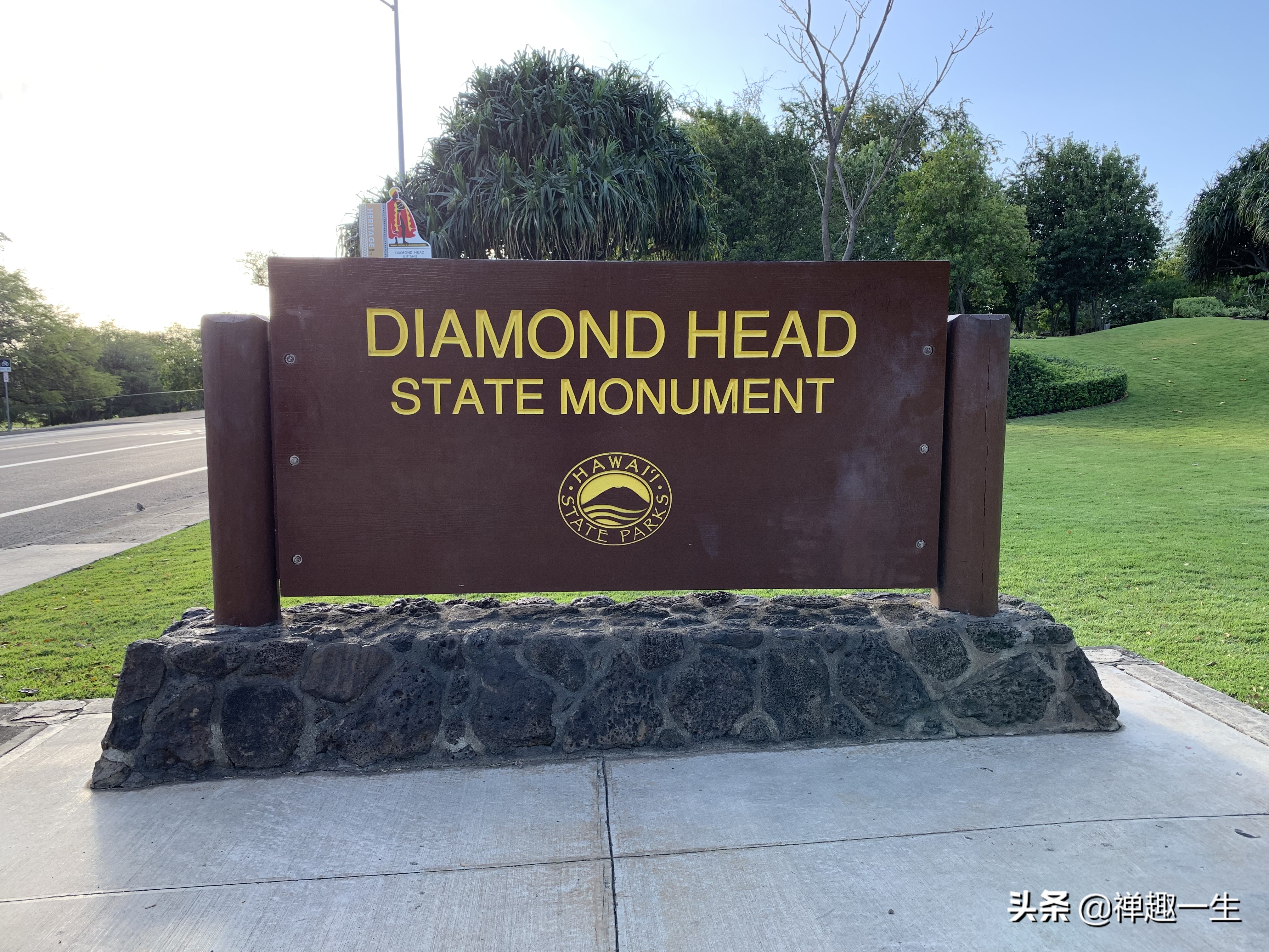 西班牙人哪里有好玩的,西班牙人看巴塞罗那