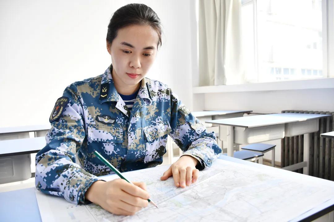 选拔军士参谋,士官参谋常服