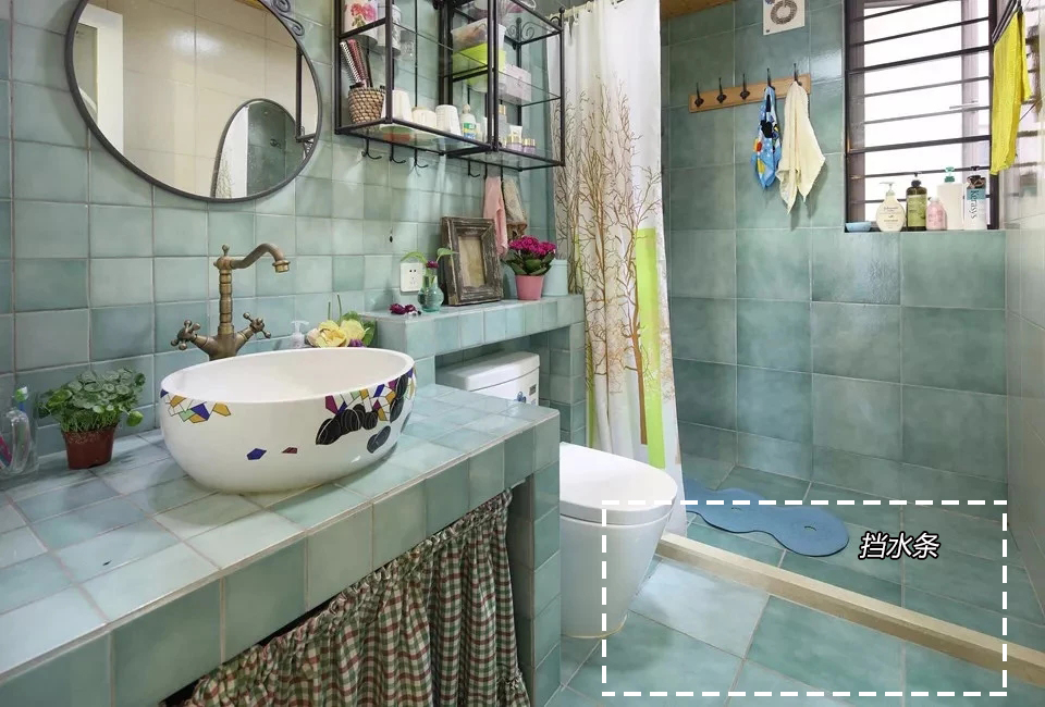 卫生间比较潮湿怎么能快速解决,卫生间潮湿长霉斑怎么办