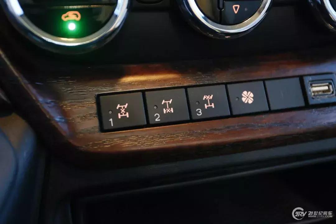 四驱带差速锁越野原厂房车,低顶四驱越野房车介绍