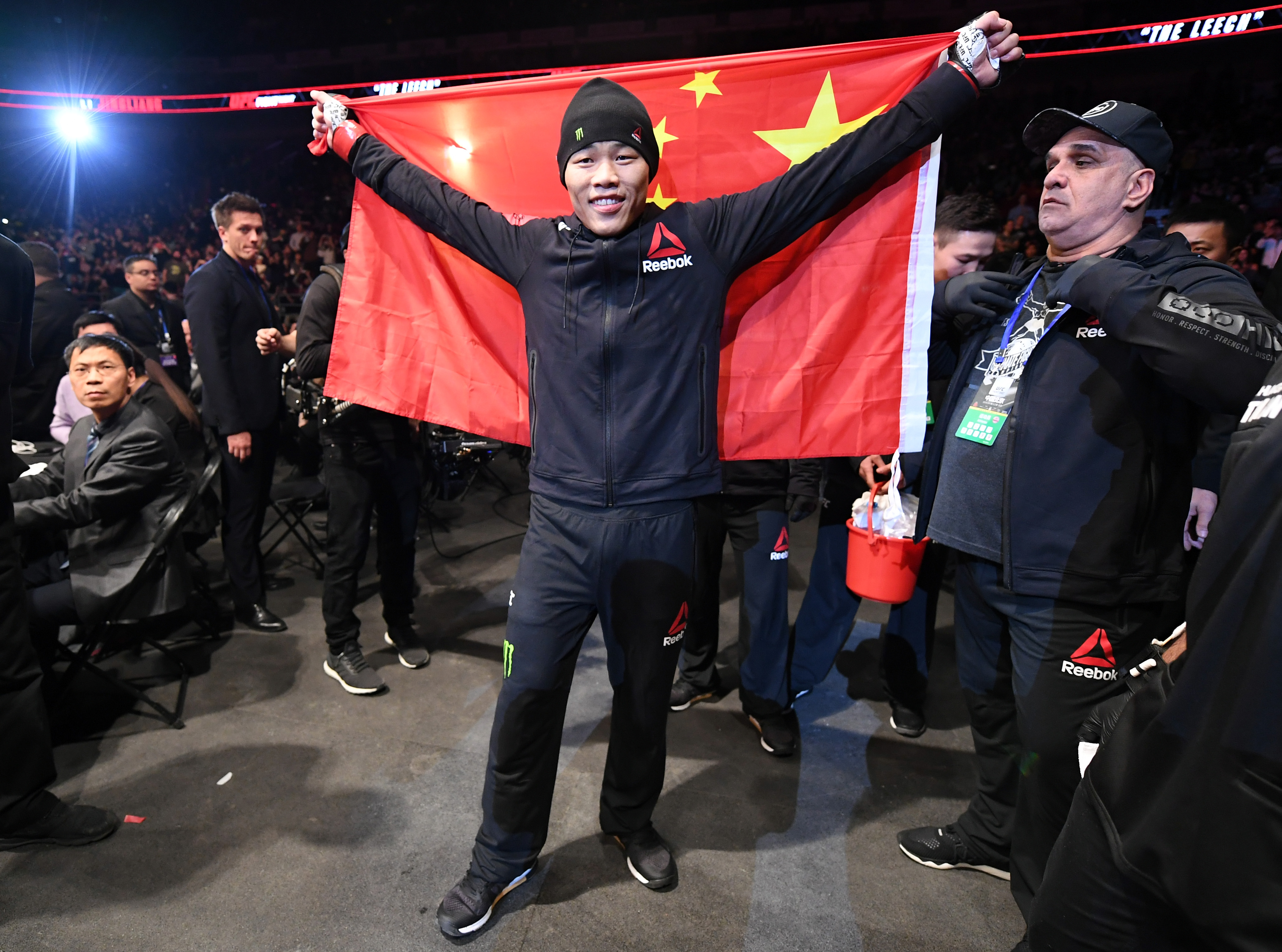 ufc格斗之夜深圳站战卡,ufc格斗之夜现场明星