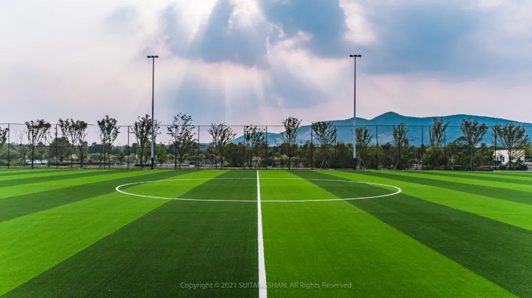 南京汤山哪里可以玩皮划艇,汤山矿坑公园三叠湖皮划艇