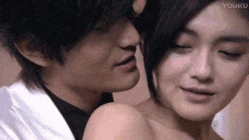 油腻！爱装逼！用力过猛！真的有人喜欢黄晓明吗？