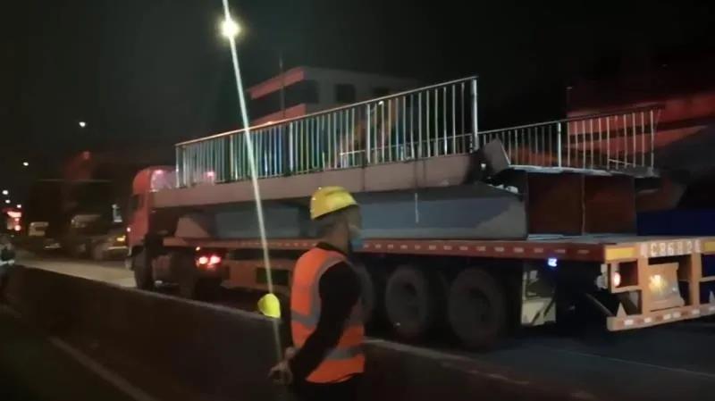 功成身退！中山这座30年天桥今日凌晨拆除