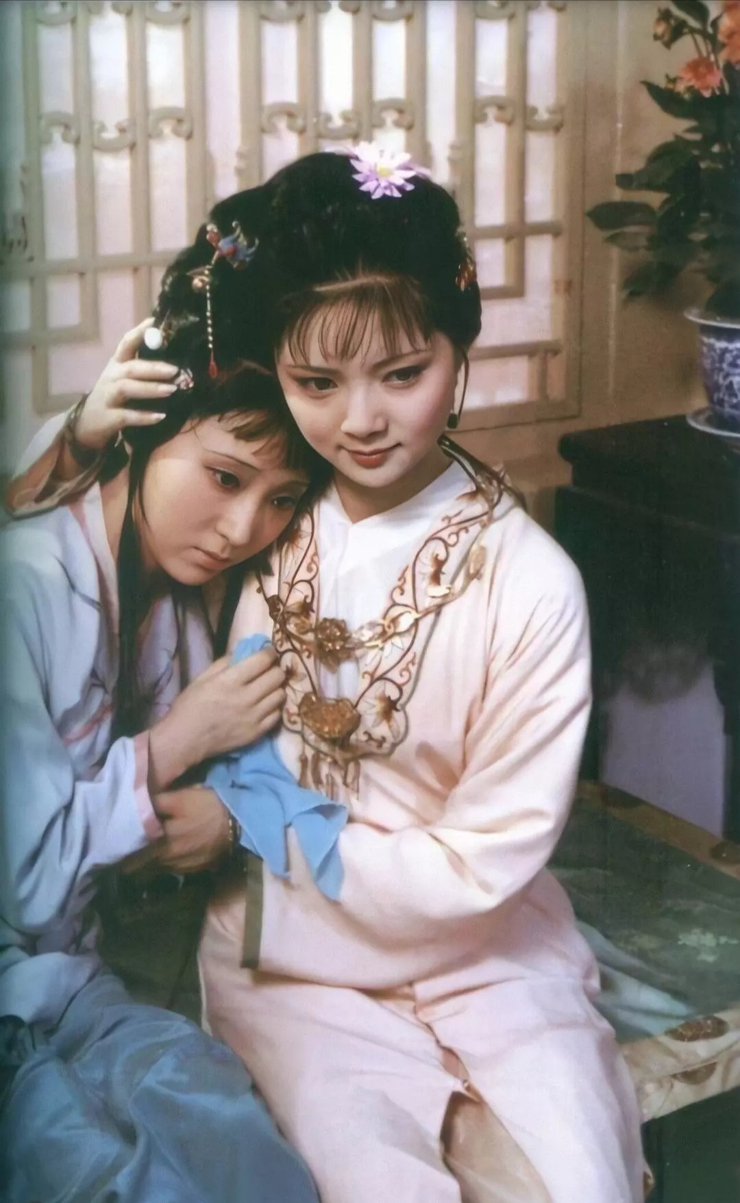 红楼梦中对薛宝钗的人物综述,细说红楼梦薛宝钗的前世今生