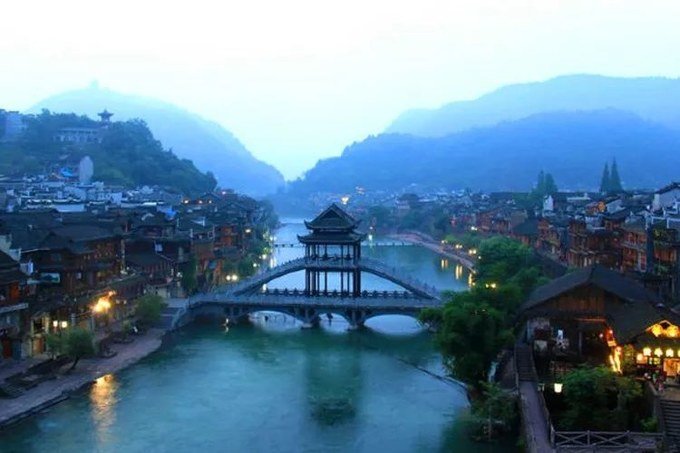 张家界旅游攻略现在张家界气温,张家界旅游攻略自由行攻略