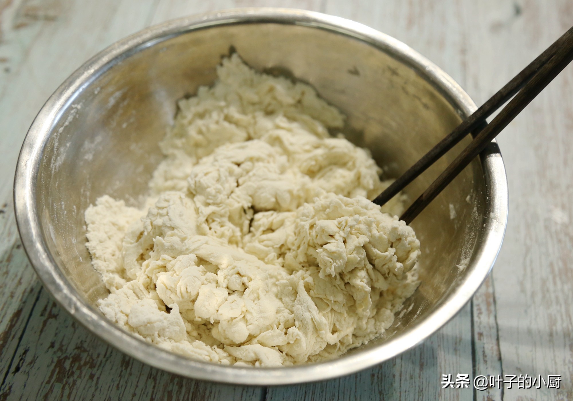 正宗做凉皮的方法和技巧,凉皮为什么发粘干裂