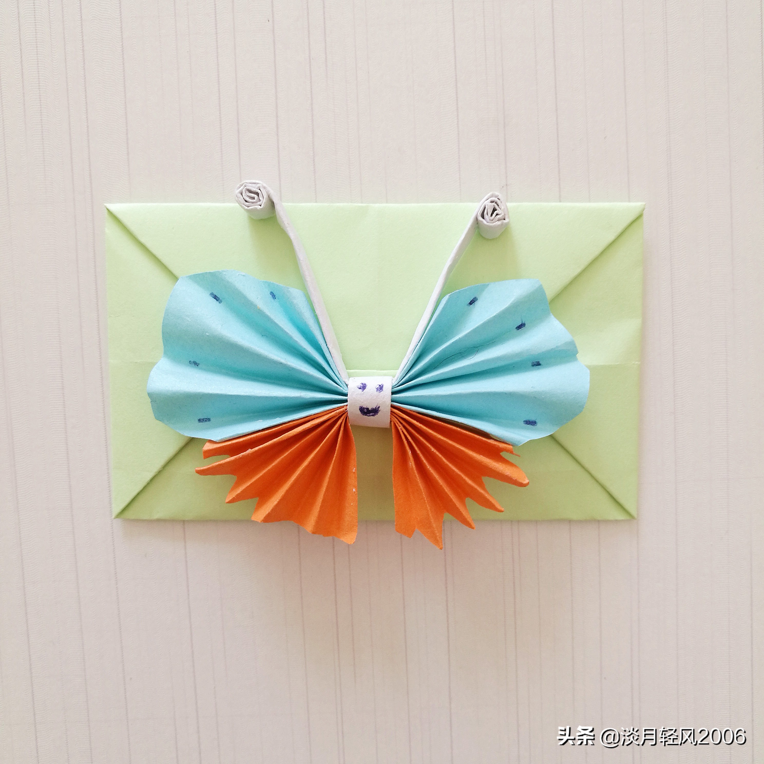 幼儿园手工折纸信封超简单,用正方形折纸做信封