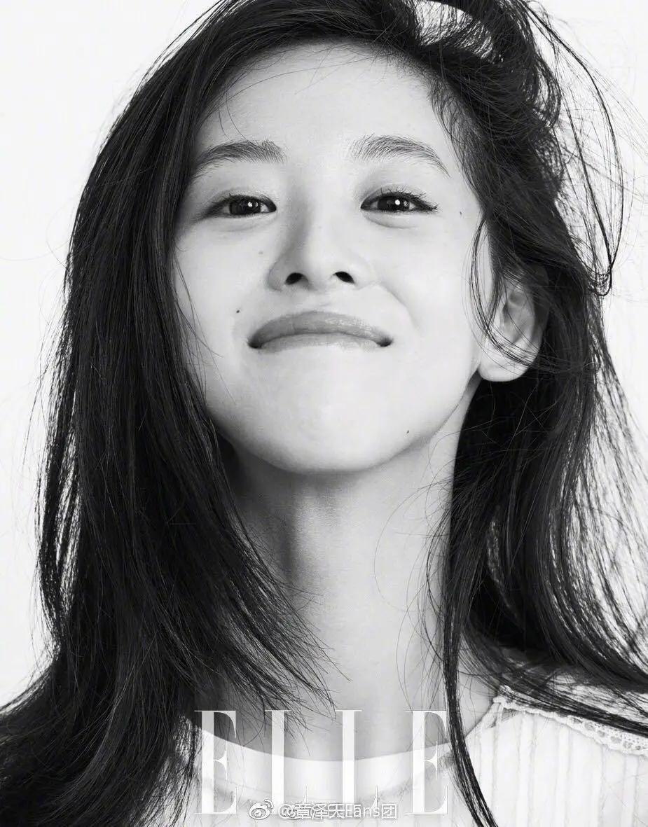 章泽天跟世界首富合影,章泽天从网红到最年轻富豪