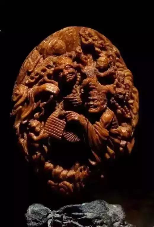 桃核金蟾的雕刻方法,手工雕刻桃核刀全套