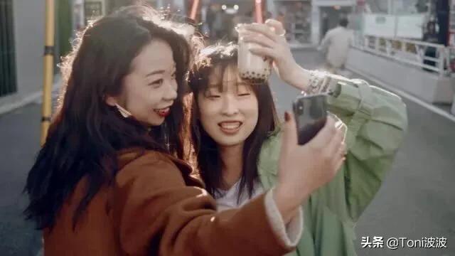 现代“精神*片鸦**”：出圈奶茶，今天你续命了吗？