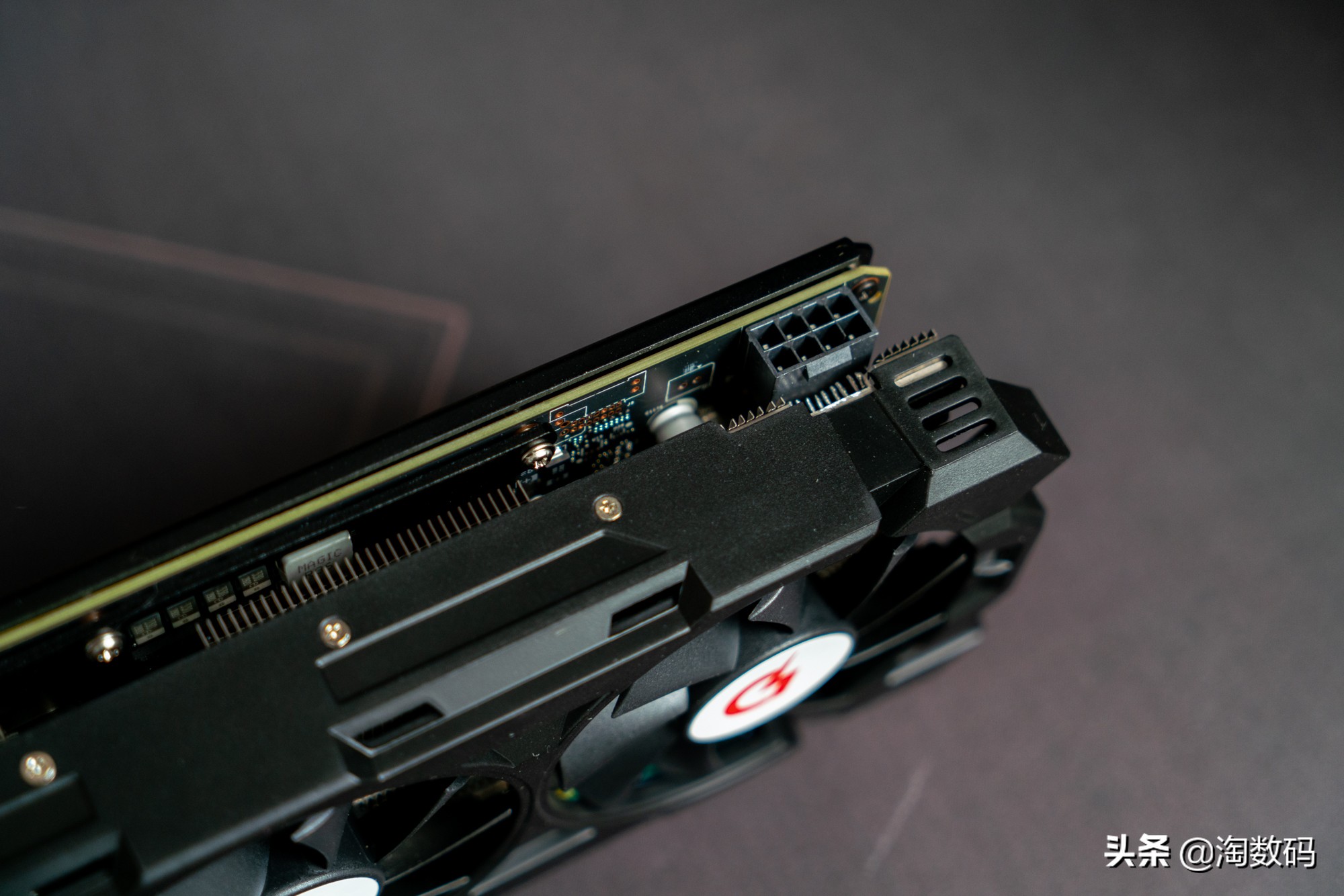 gtx1080ti显卡猛禽,1080显卡搭配13600kf吃鸡测试