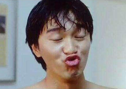 做人要有梦想不然跟咸鱼有区别,做人无梦想同条咸鱼有什么分别