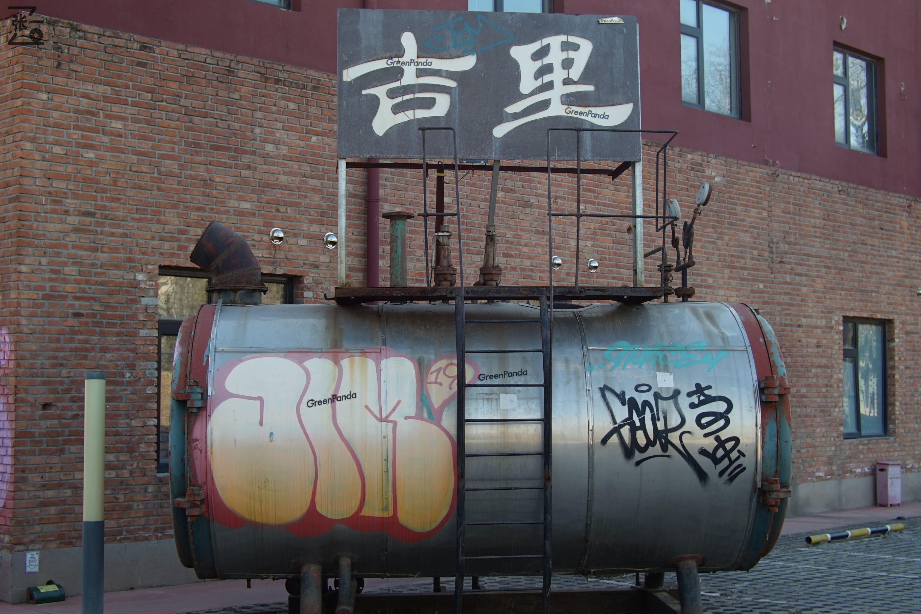 中国产微单,24-135镜头索尼