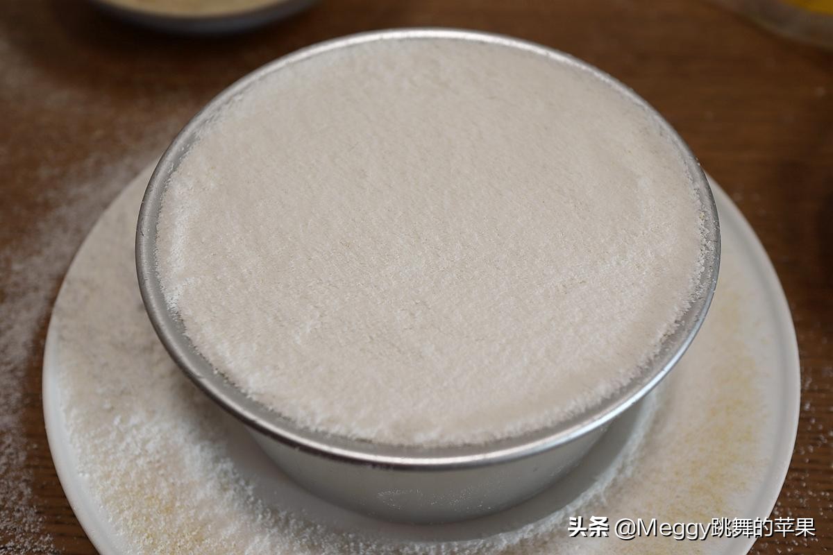 香甜松软小米糕不用烤箱不揉面,怎么蒸大米发糕不粘锅