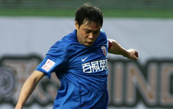 连44岁的李霄鹏都会的停球，“国脚”为什么不会，范志毅说出实情