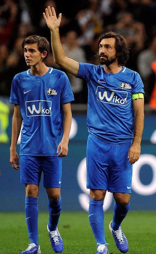 足球场上的父子传承,足球的传承盘点足坛的父子兵