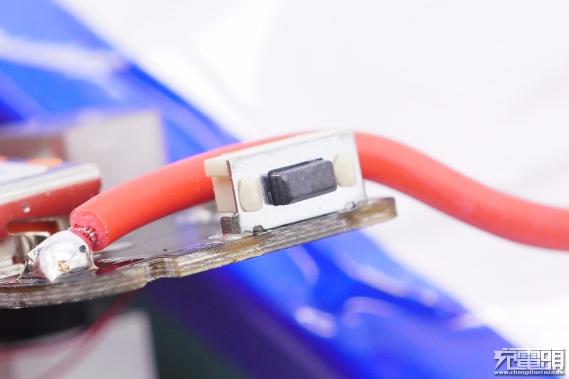 台电能量怪兽57000毫安充电宝拆解,台电20000毫安充电宝拆解