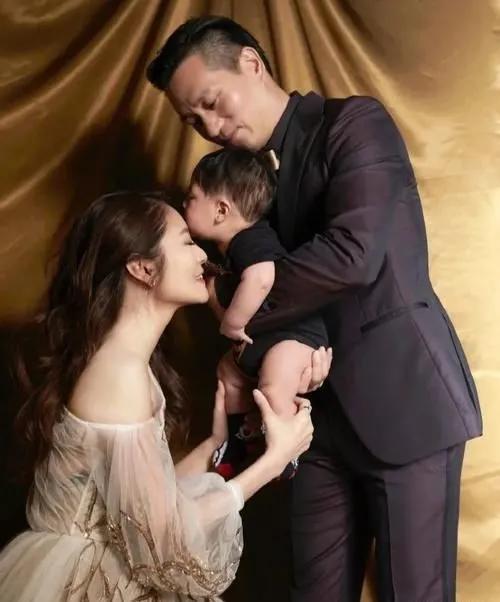 鏉庢壙閾夊ぇs,琚ぇs妯垁澶虹埍鐨勪汉