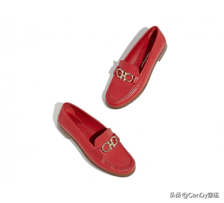 穿新衣迎新春,穿新衣拜大年