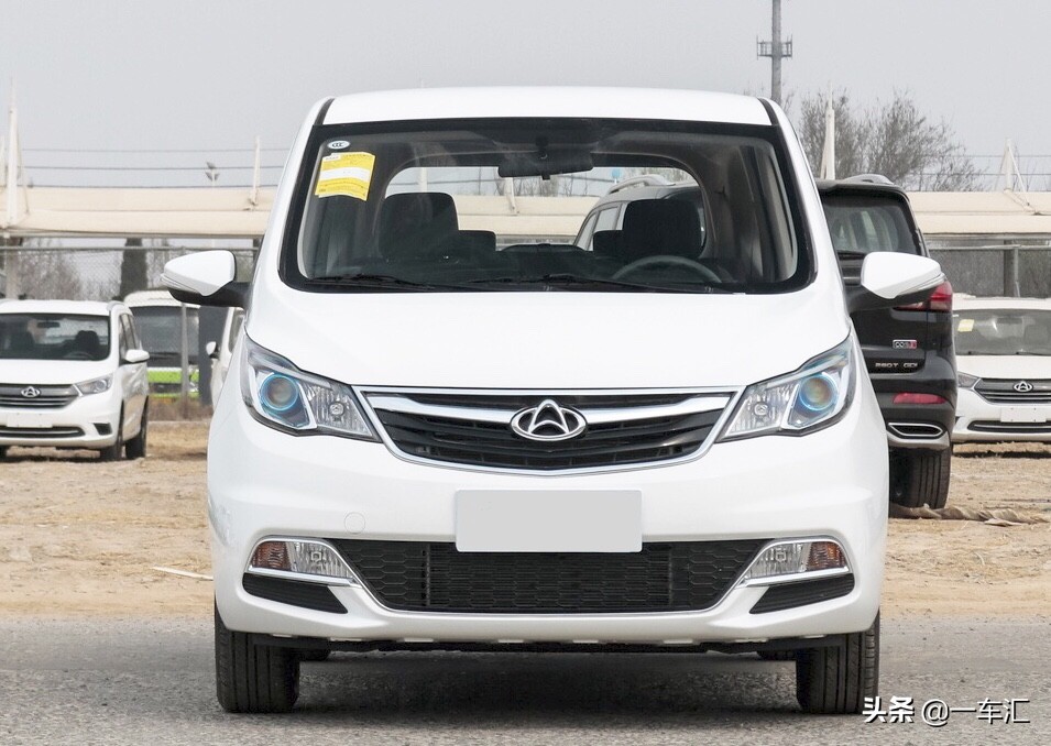 不到5万元的长安欧尚A600，网友：这车到底是微面，还是家用MPV