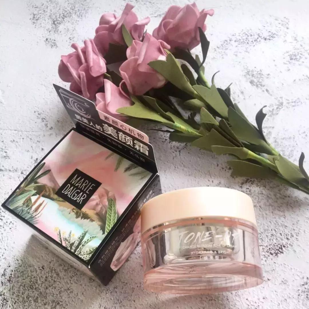 玛丽黛佳和美宝莲腮红哪个好,玛丽黛佳最新款