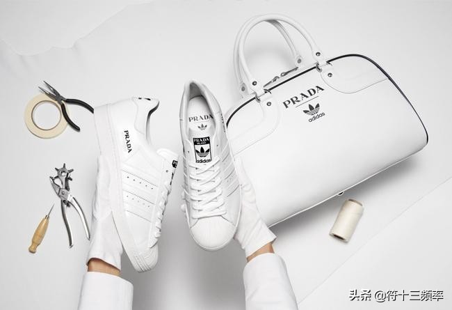 adidas和prada联名黑色,adidas新装发布会现场2008