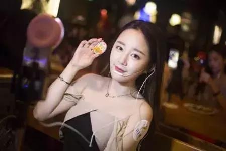 主播疯狂卖货,网红主播卖货最火爆套路