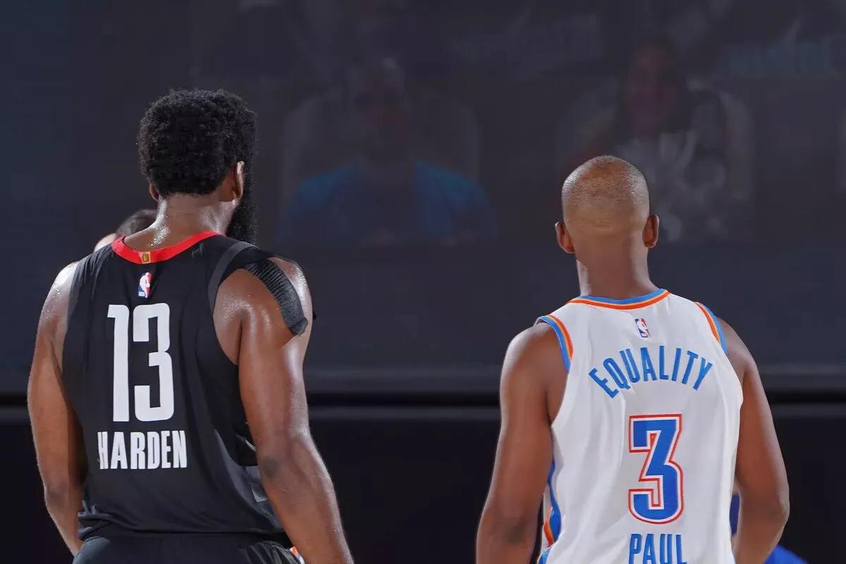 火箭雄鹿酿成大交易,火箭队17连胜雄鹿