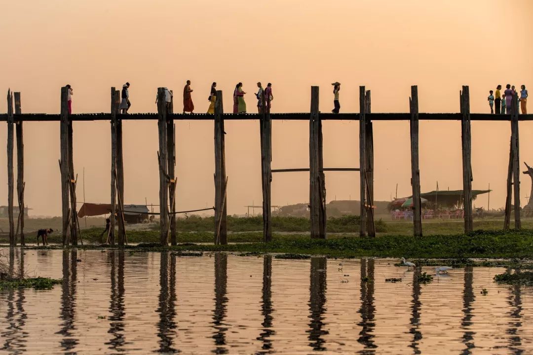这个地方被称为“佛教之都”，随处可见寺庙，美出新高度