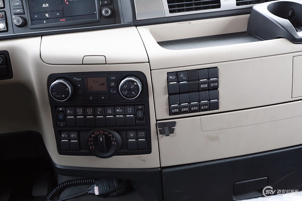 诺马迪森房车100万以内,1300万诺马迪森越野房车旅游