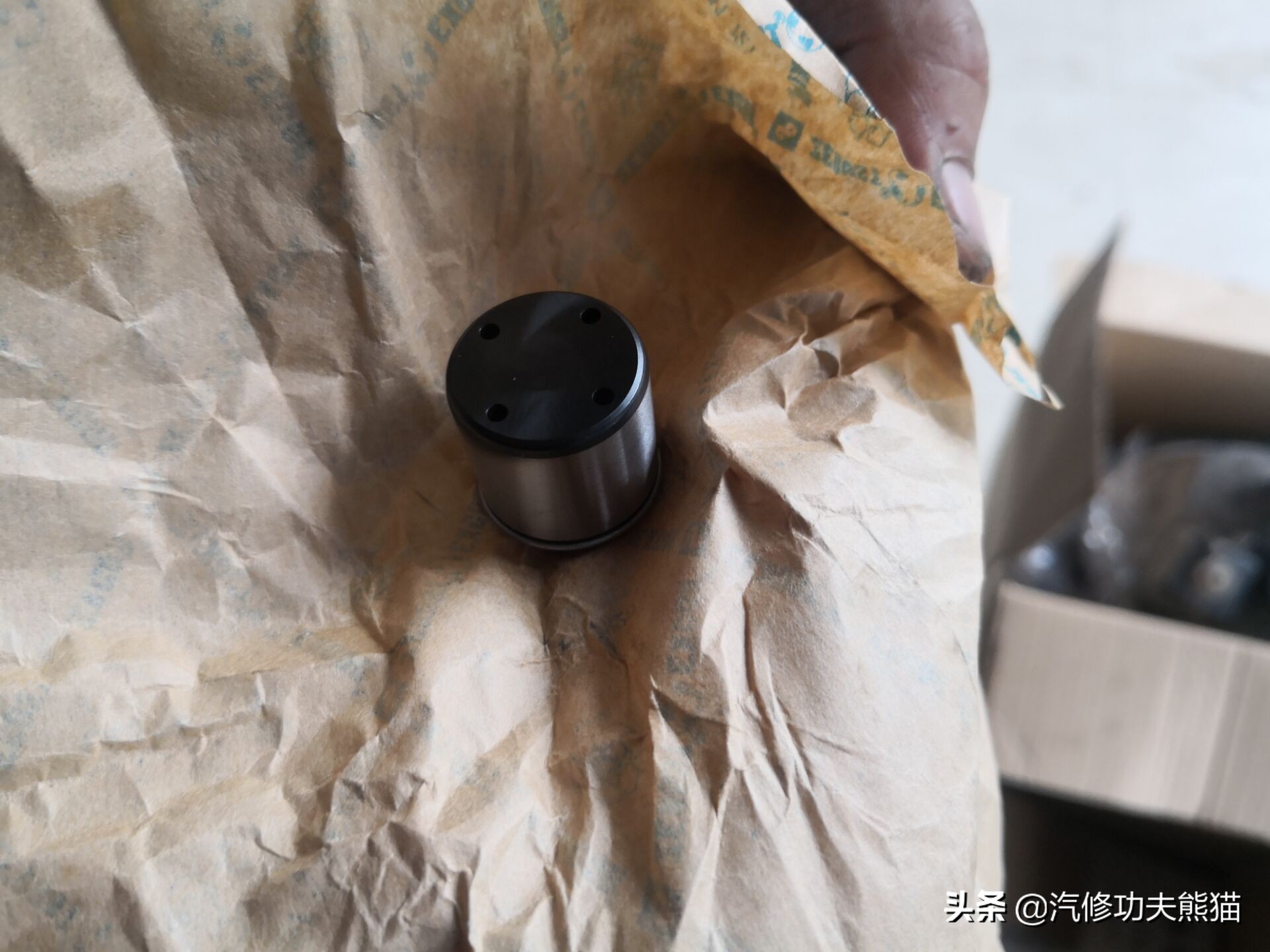 10年奥迪a6l2.0t烧机油维修,奥迪a6l2.0t烧机油吗