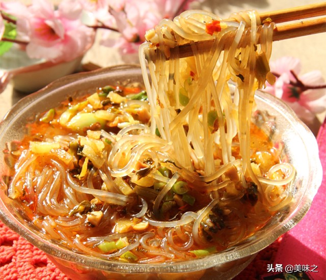 酸辣粉又酸又辣的做法,酸辣粉怎么做又酸又辣还超级好吃