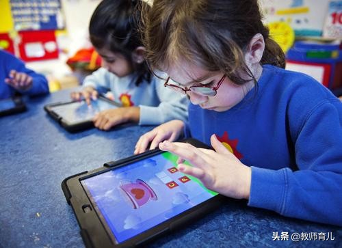 高中孩子沉迷手机电脑怎么办,如果孩子沉迷于电脑手机怎么办