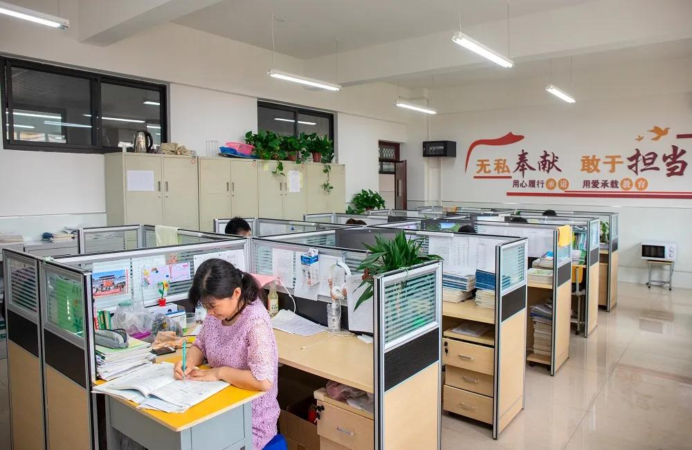 西安含光中学网址,西大附中含光中学