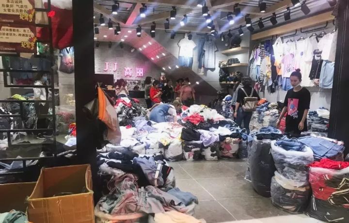 天津最大的服装批发市场在哪里,海南服装男服装批发市场