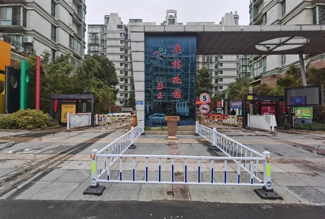 苦等十几年！951户业主表决通过！刚刚，无锡这里换物业成功了